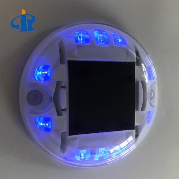 Blue Solar Stud Light Factory In UAE